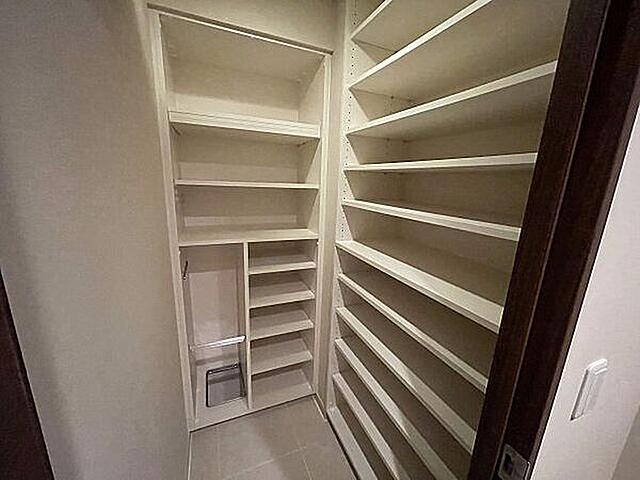 玄関　（別タイプ参考写真）プラウドシティ赤羽　北区赤羽２