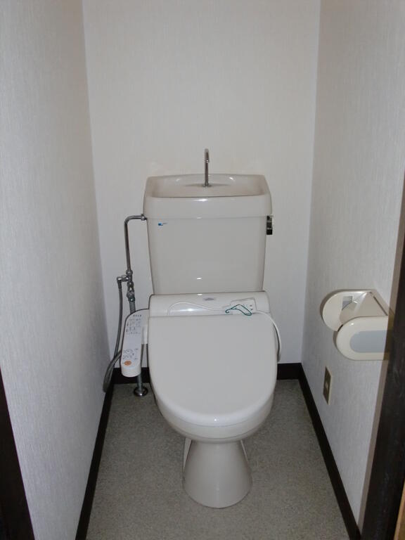 ビラ・プリンス坂井のトイレ写真