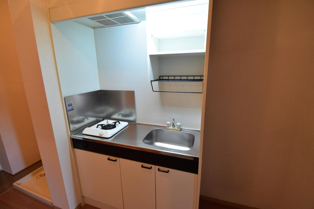 キッチン　※同建物の別のお部屋の写真です。