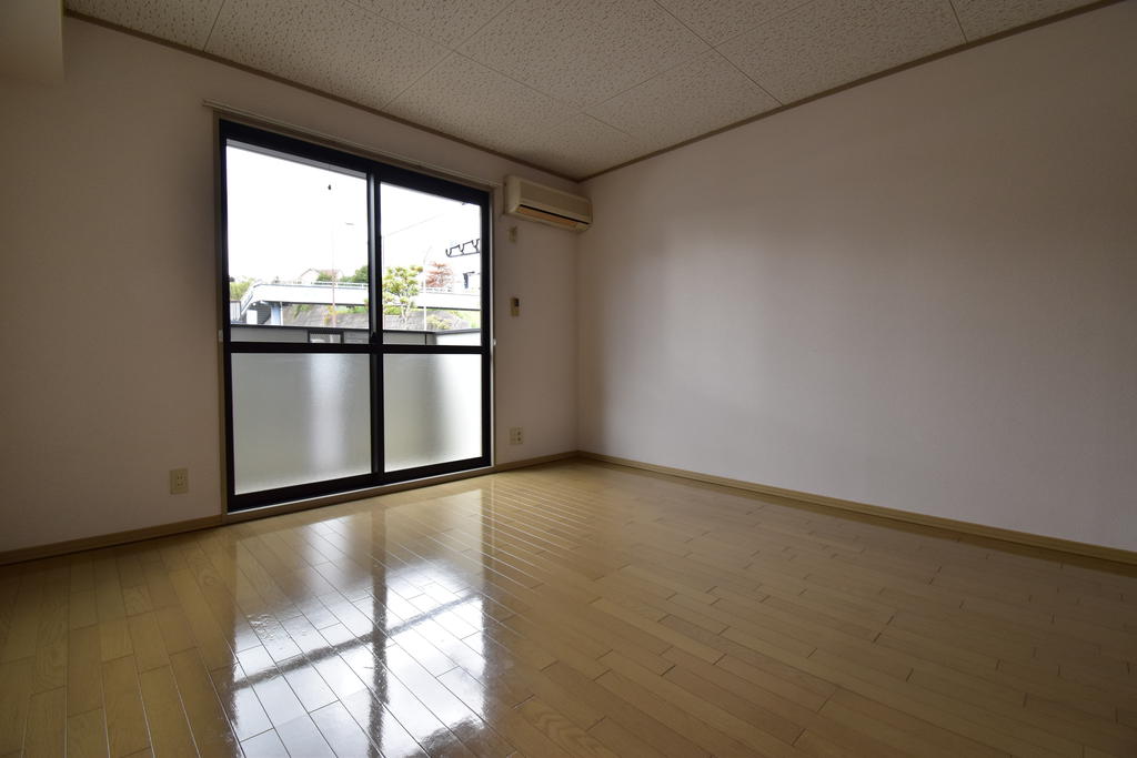 その他部屋・スペース　※同建物の別のお部屋の写真です。