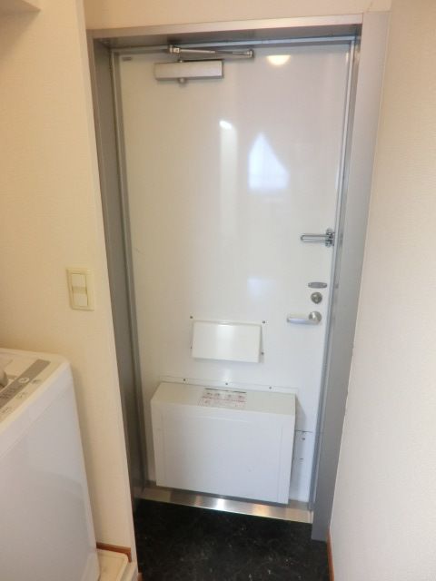 玄関　シューズボックスす付きの玄関です