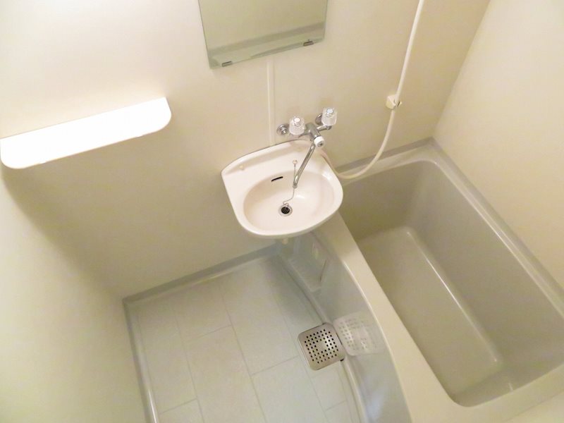 バス・シャワールーム　2点式ユニットバス