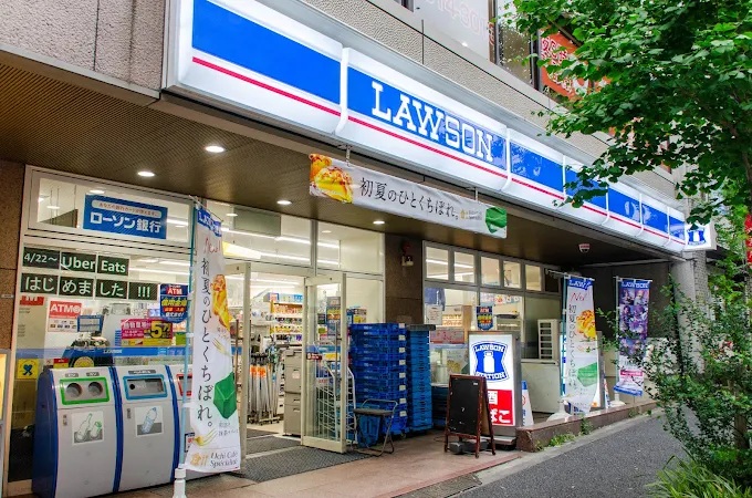 コンビニ　ローソン 南大塚三丁目店（コンビニ）まで360m
