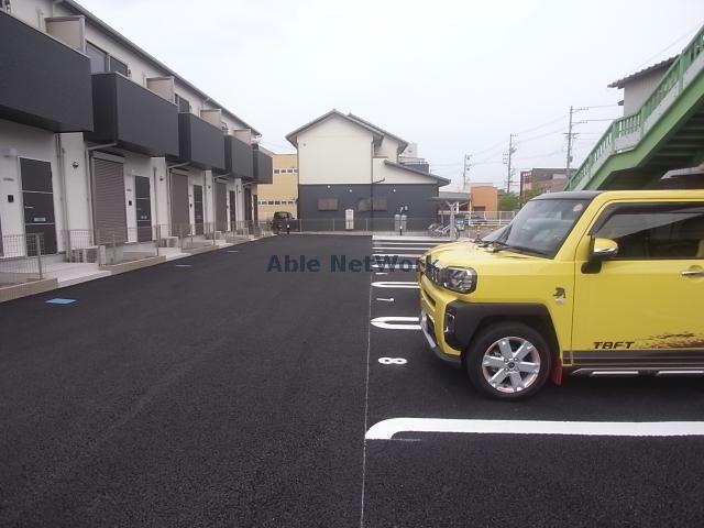 駐車場　駐車場