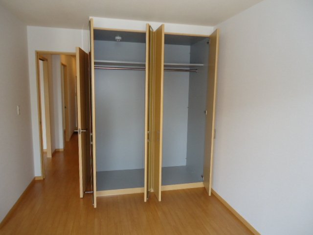 収納　クローゼット