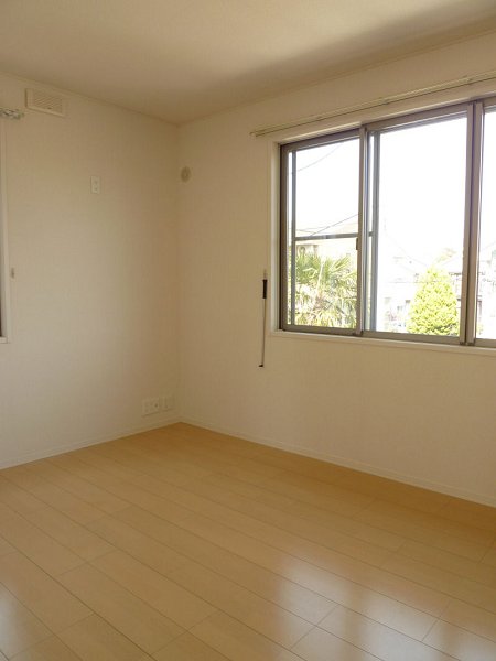 その他部屋・スペース　5.0帖の2F寝室です。