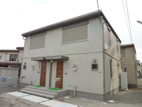 建物外観　シンプルな外観の建物です。