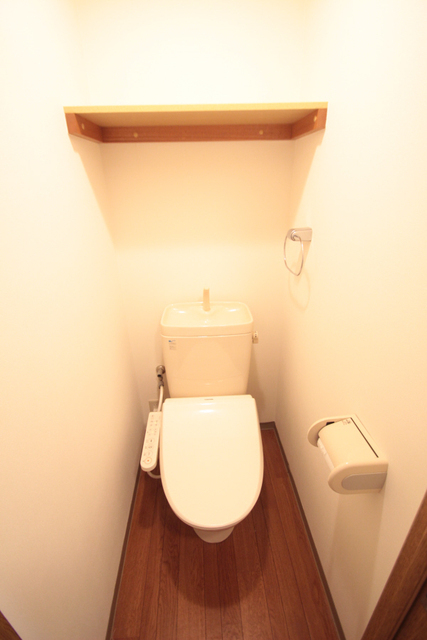 トイレ　※別室の参考写真の為、現況優先です。