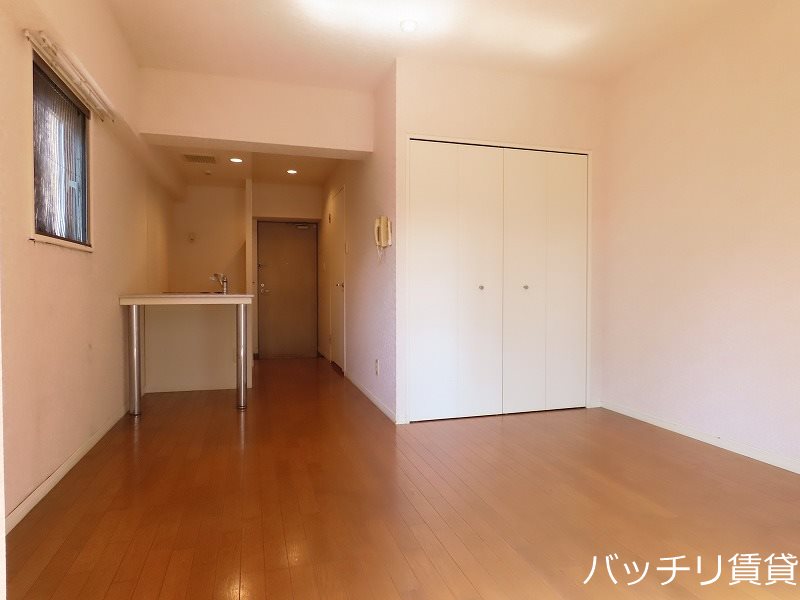 居室・リビング　画像は別号室イメージの為、現況を優先いたします。