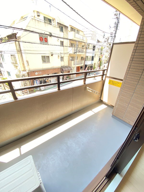 バルコニー　※同仕様写真