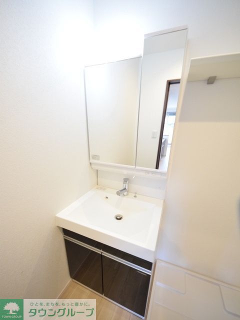 洗面設備　忙しい朝に便利な独立洗面台