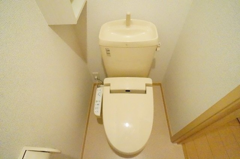 トイレ　図面と現状に相違がある場合には現状を優先