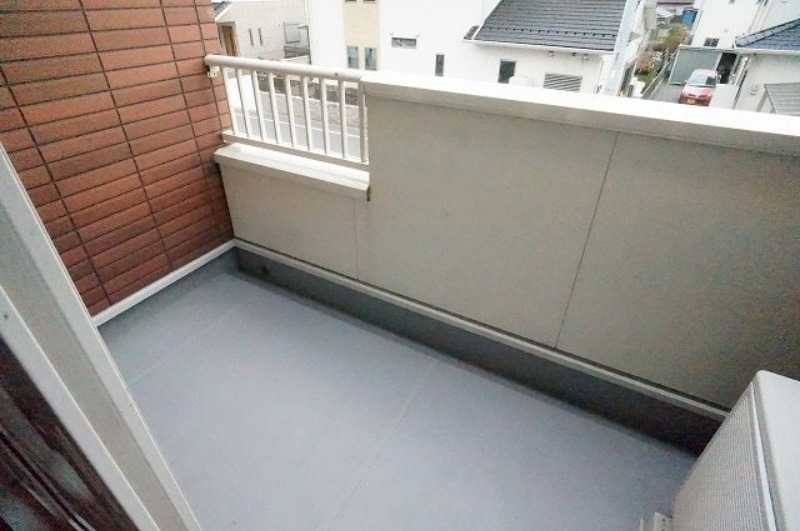 バルコニー　図面と現状に相違がある場合には現状を優先