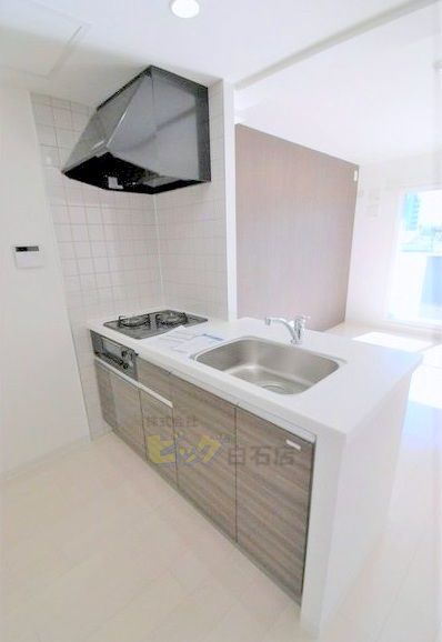 キッチン　人気の対面式システムキッチンです♪