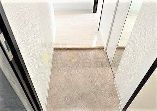 玄関　広々とした玄関です♪