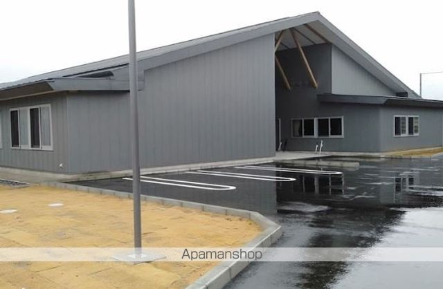 中学校　ひたち野うしく中学校（中学校）まで745m