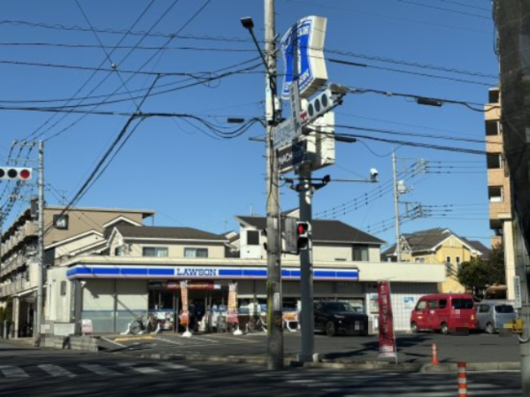 コンビニ　ローソン さいたま堀崎店（コンビニ）まで745m