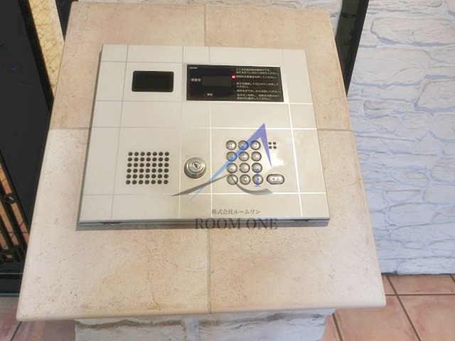 セキュリティ　オートロックです。