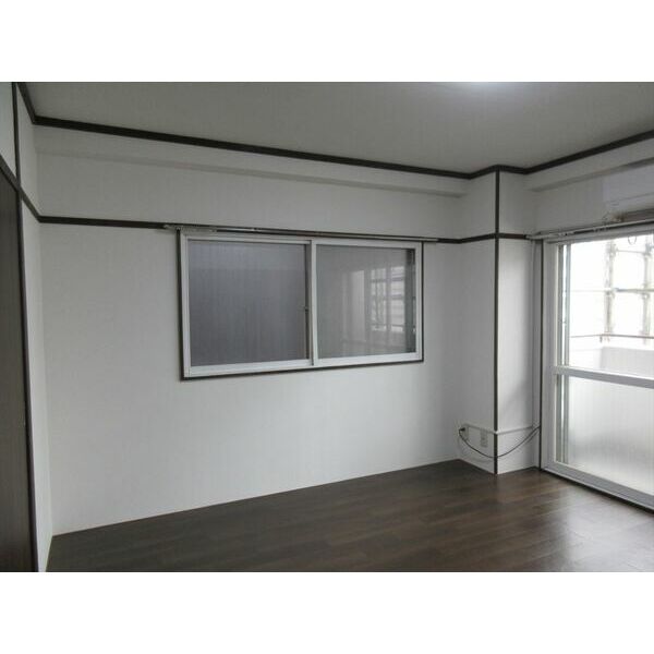 居室・リビング　別室の参考写真です。※現況優先