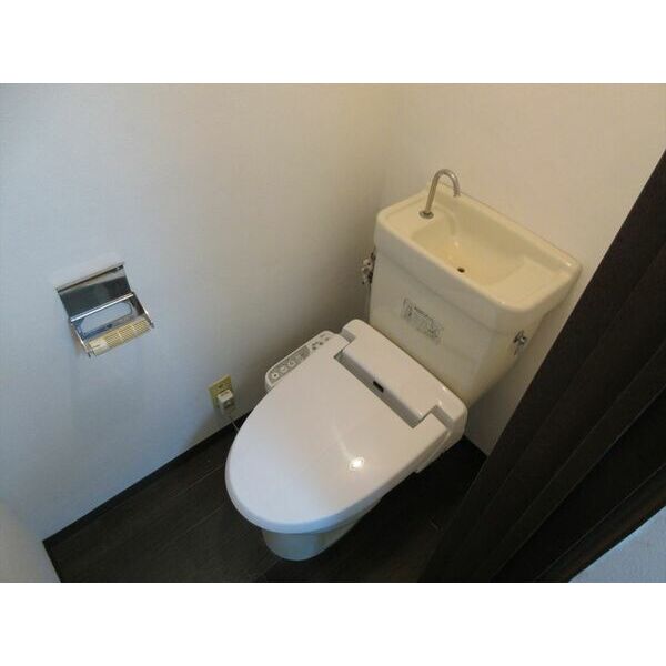 トイレ　別室の参考写真です。※現況優先