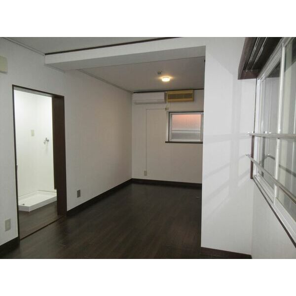 居室・リビング　別室の参考写真です。※現況優先