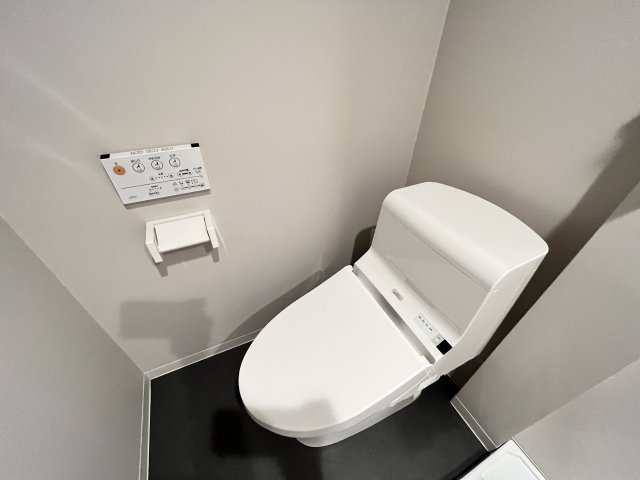 トイレ　※同シリーズ物件参考画像