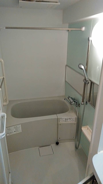 バス・シャワールーム　※別部屋参考資料の為、現状を優先します。