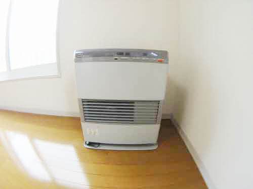 その他設備　ストーブ