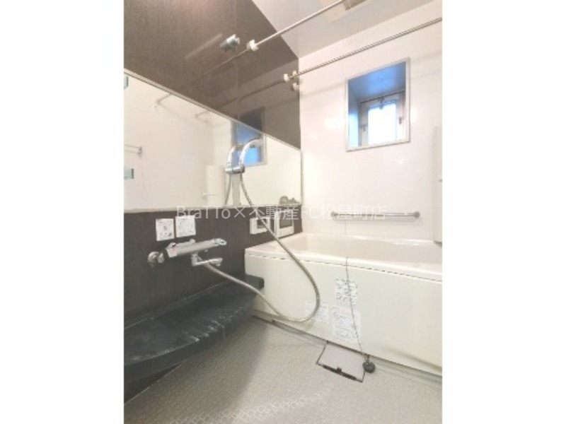 バス・シャワールーム　バス（浴室乾燥機・追い焚き機能付き）