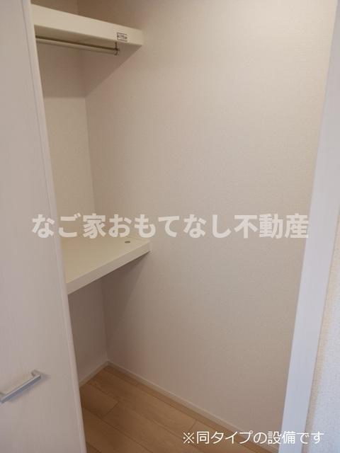 収納　同タイプ写真