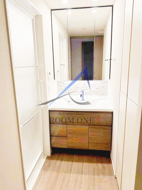 洗面設備　洗面台です。