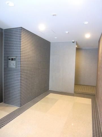 エントランス　エントランスホール