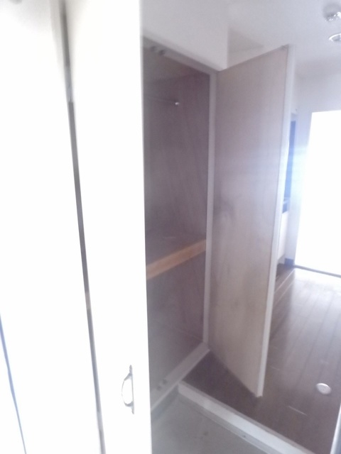 収納　異なる号室の室内写真です