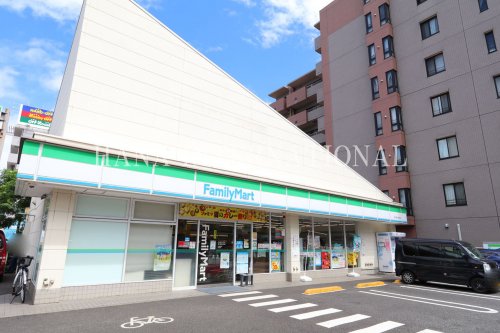 コンビニ　ファミリーマート（コンビニ）まで2174m