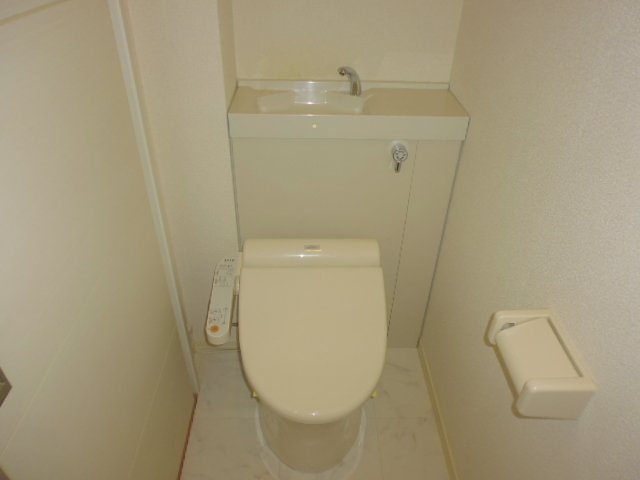 トイレ　ウォシュレット