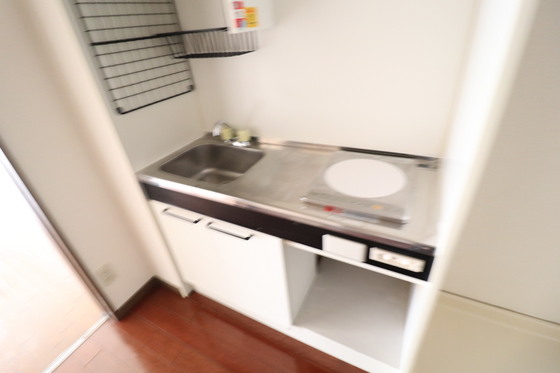 キッチン　※別部屋の写真です