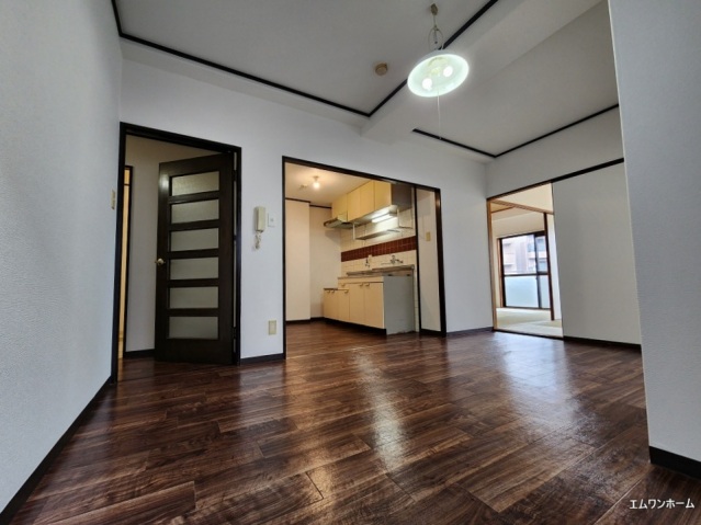 居室・リビング　リビング