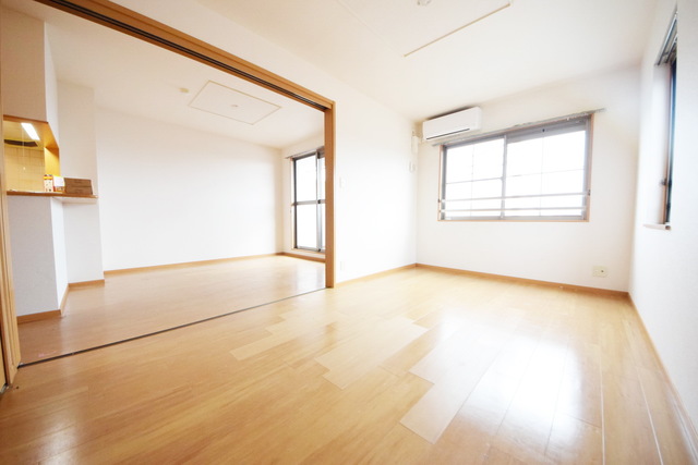 居室・リビング　～家族団欒はこちらです～