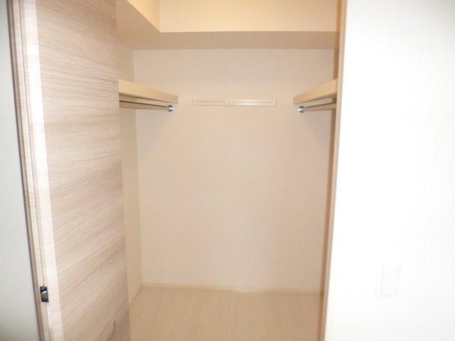 収納　ウォークインクローゼット