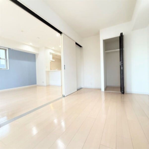 居室・リビング　※写真は同じマンションの違う部屋のものになります。