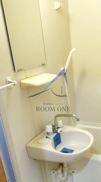 洗面設備　洗面台です。