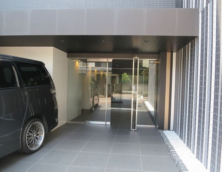 エントランス　★洗練されたデザインのエントランス★