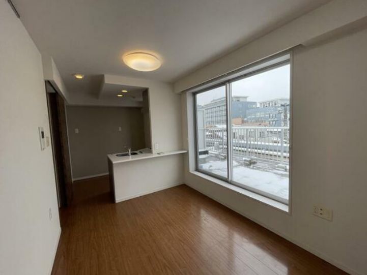 居室・リビング　★広々居室スペース★