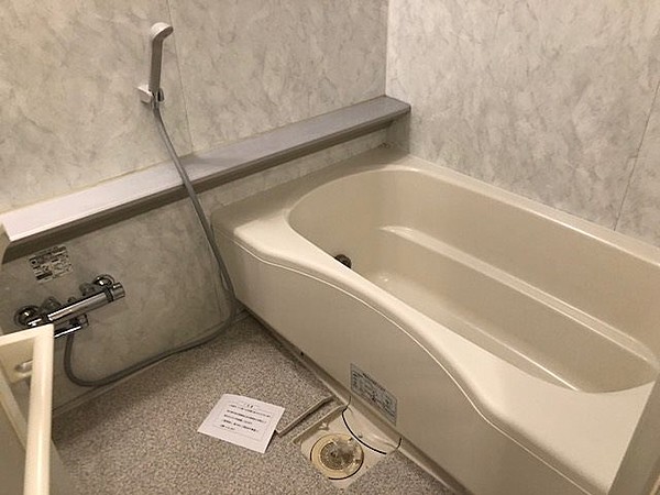 バス・シャワールーム　追い焚きバスルーム