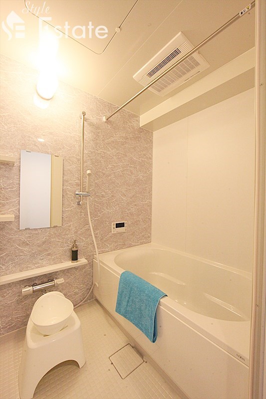 バス・シャワールーム　バスルーム　追い焚き　浴室乾燥