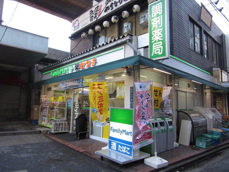 コンビニ　ファミリーマート 薬ヒグチ亀戸東口店（コンビニ）まで342m