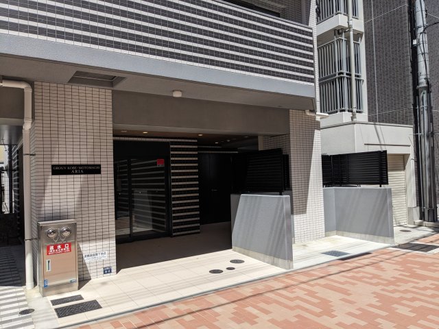 エントランス　建物の内部です