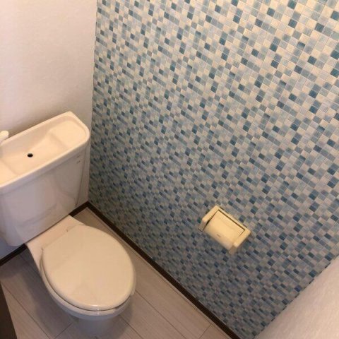 トイレ　別号室の画像です。ご参考下さい