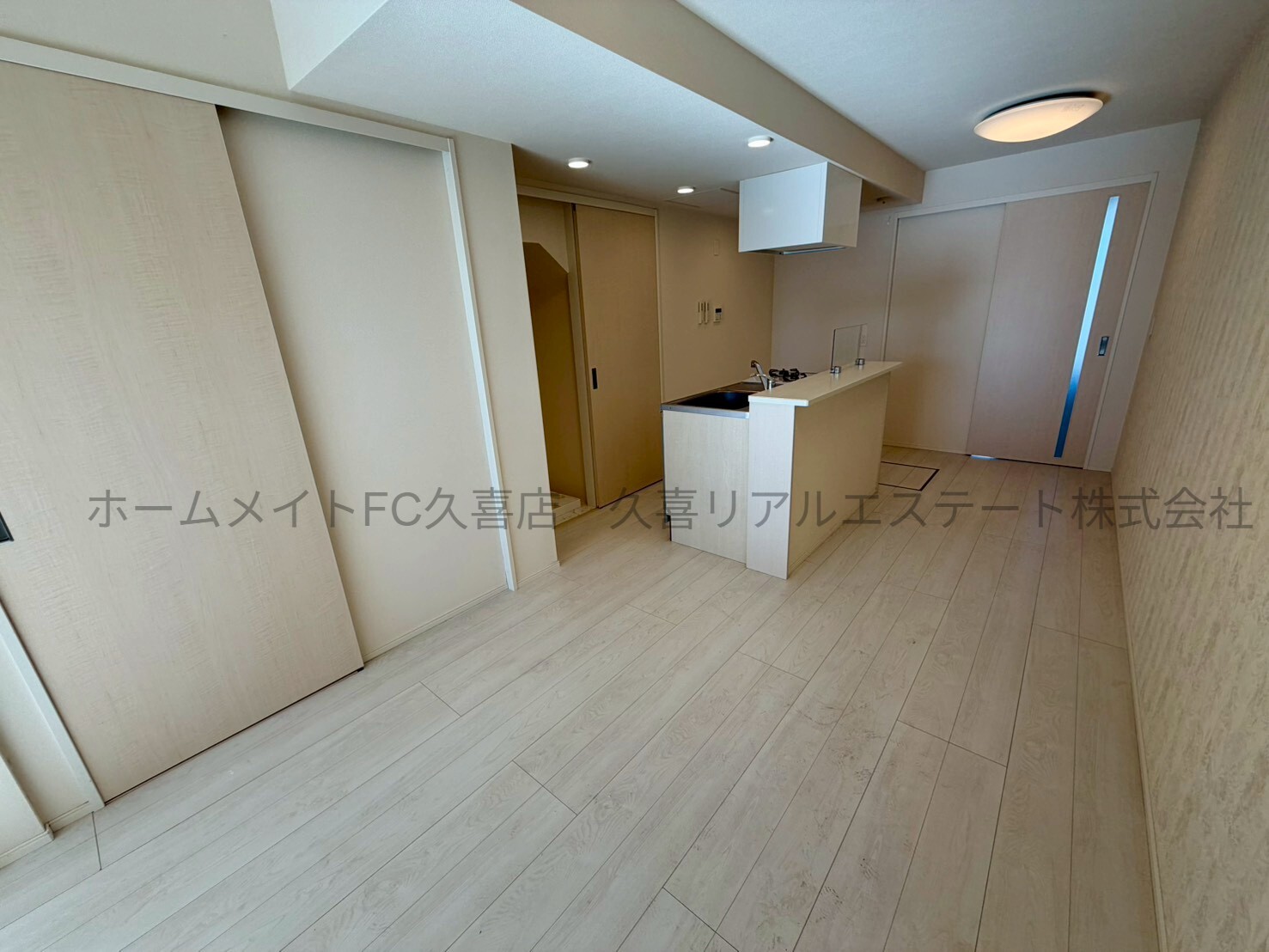 居室・リビング　同建物別号室