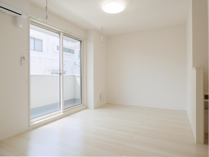 居室・リビング　図面と現状に相違がある場合には現状を優先